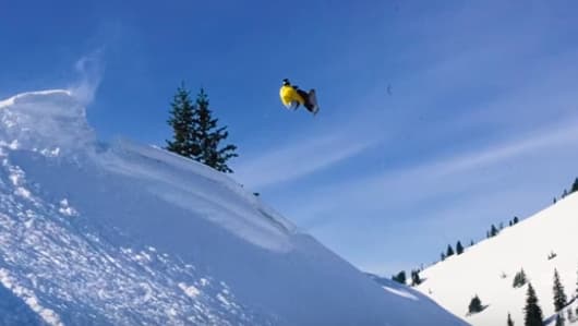 Snowboarding with Josh Dirksen – Absinthe films Microdose